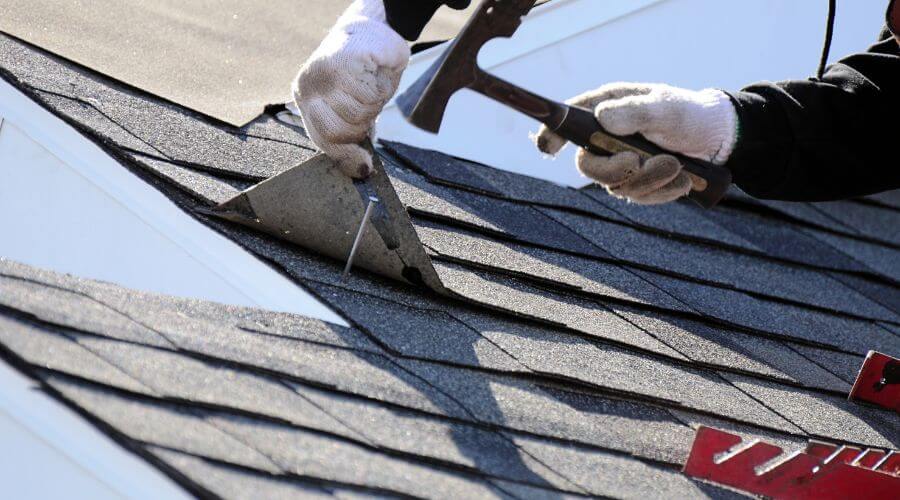 Professional gutter cleaning in Elkridge, MD